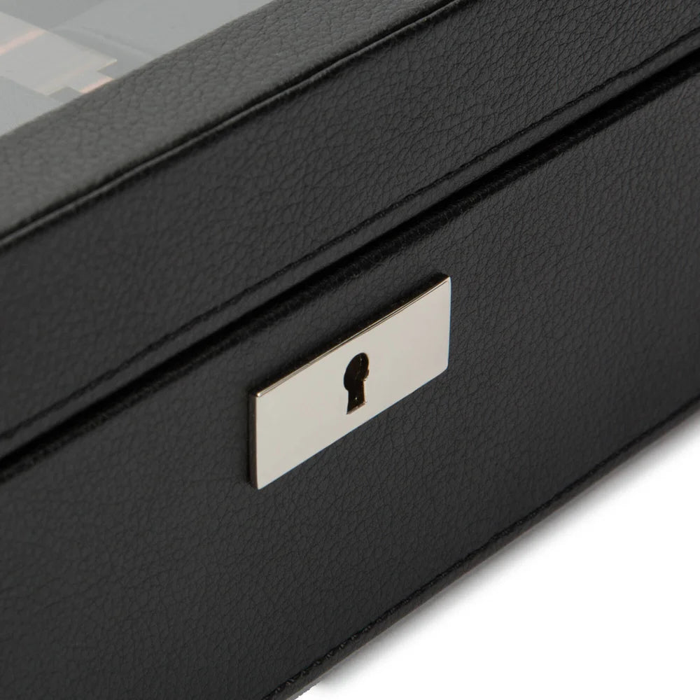 Luxus-Uhrenbox Roadster für Herren – Platz für fünfzehn Uhren, maskulines Design, meisterhafte Verarbeitung, perfektes Accessoire für anspruchsvolle Uhrensammler, erhältlich bei Juwelier und Goldschmied Schroll in Kitzbühel Tirol oder online.