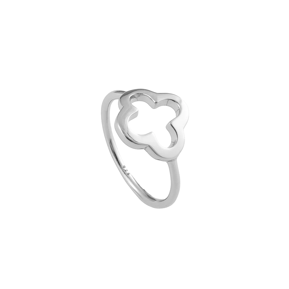 Designer Glücksring mit Kleeblatt-Motiv – hochwertiger 925er-Sterling-Silberring, elegantes Accessoire für Glücksmomente und besondere Anlässe, erhältlich bei Juwelier Schroll Tirol