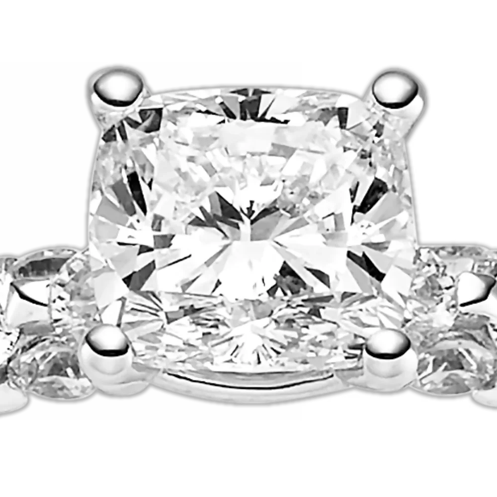 Candlelight Ultimate Ring 6,12 ct von Leo Wittwer