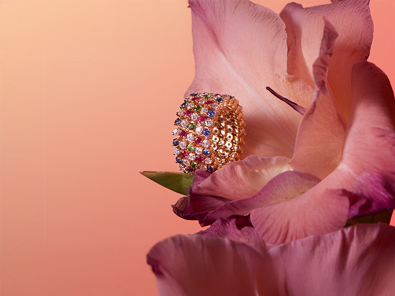Blume mit Serafino Ring