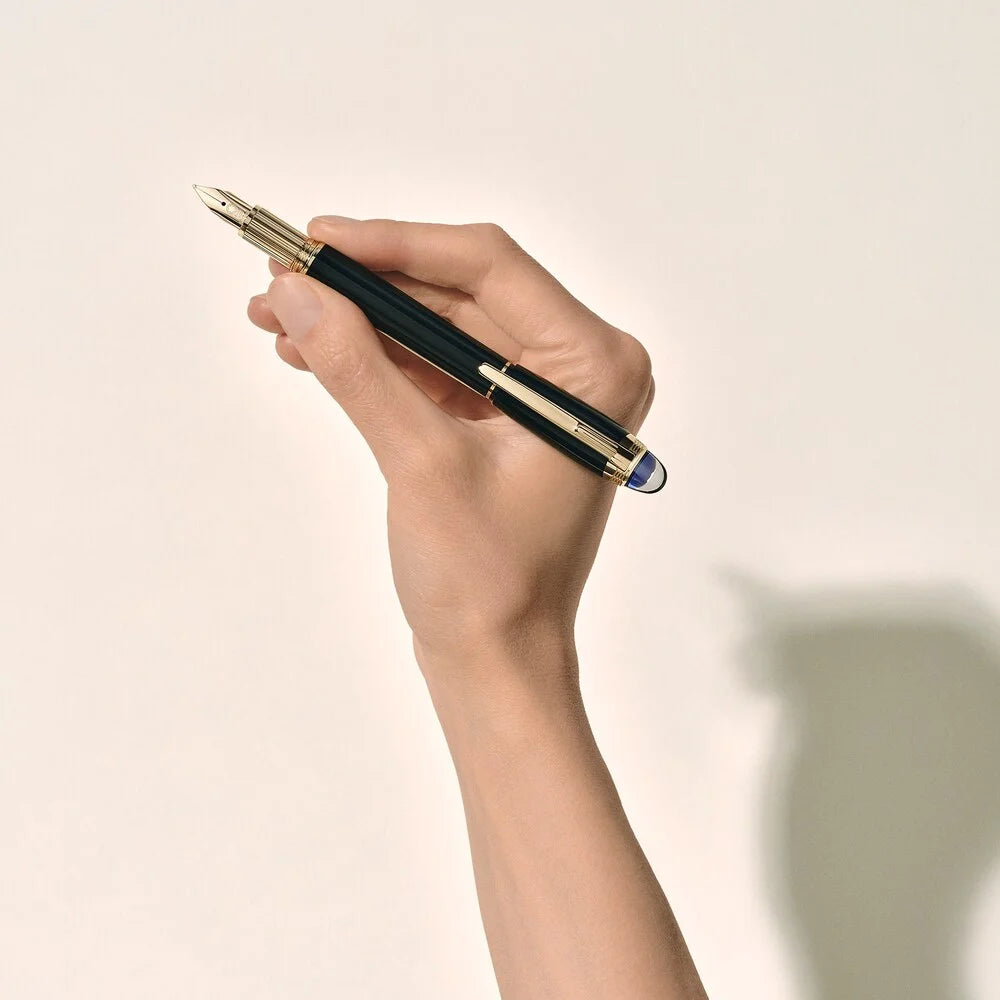 Schwarzer Montblanc StarWalker Füllfederhalter mit platiniertem Clip