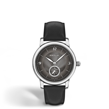Offener Gehäuseboden der Montblanc Star Legacy Small Second Automatik Uhr mit Rotor und Montblanc Emblem erhältlich in Kitzbühel Tirol