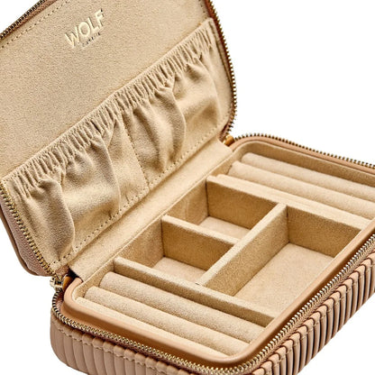 WOLF 1834 - Bella Zip Case Luxus Schmucketui mit Goldbeschlägen und innovativem Stauraum im Juwelier Tirol Shop entdecken