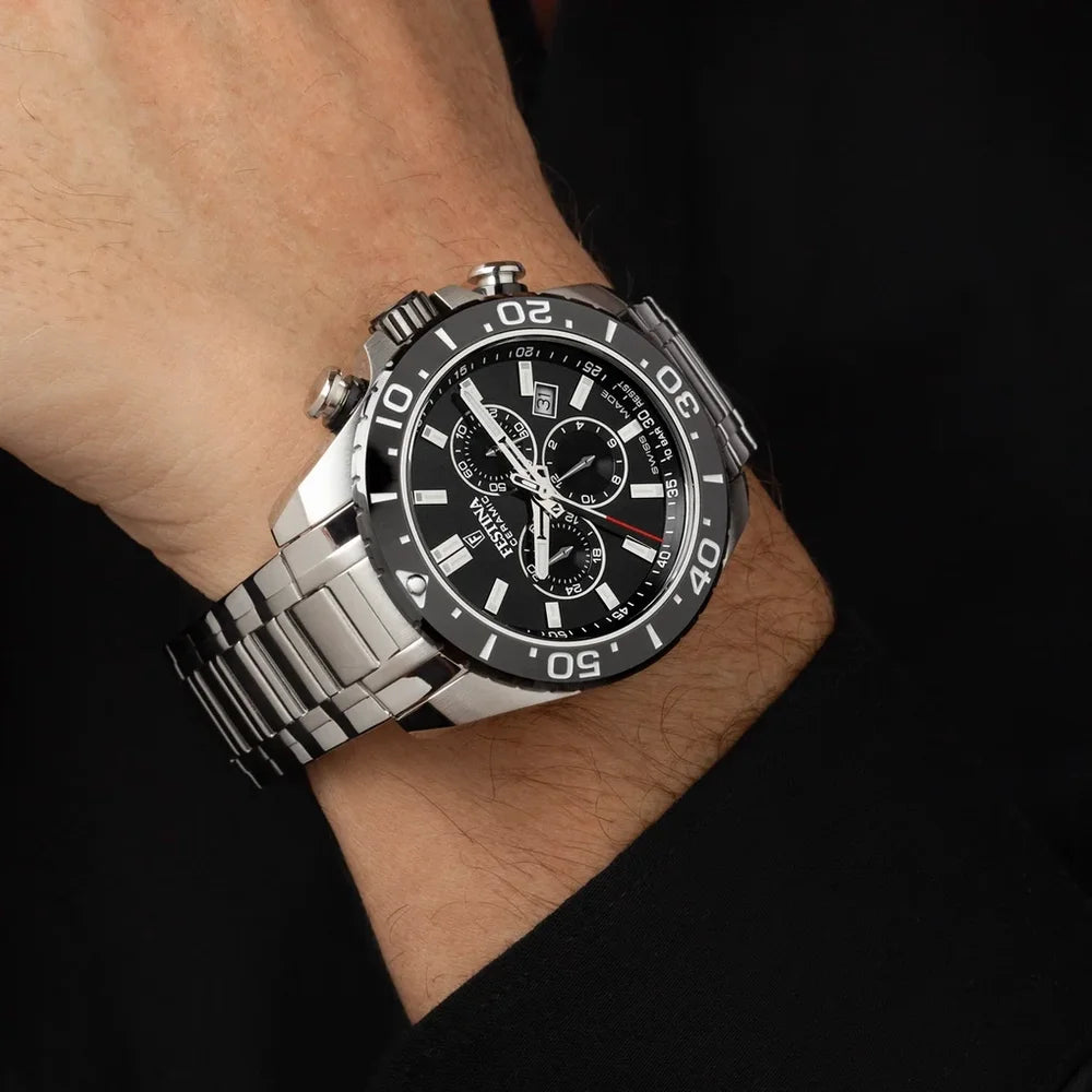 Exklusive Festina Herrenuhr mit Saphirglas und Edelstahlarmband in Tirol 