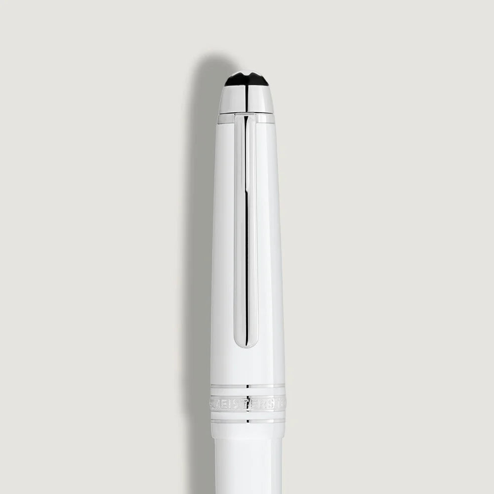 Montblanc Meisterstück White Füllfederhalter ikonisches Design in Weiß exklusives Premium Schreibgerät in der Montblanc Boutique Kitzbühel Tirol