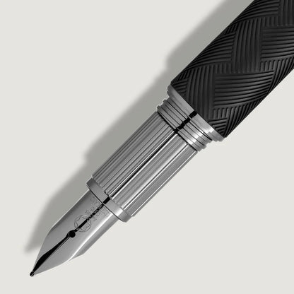 Hochwertiger Montblanc Füllfederhalter in der Montblanc Boutique Kitzbühel in Tirol