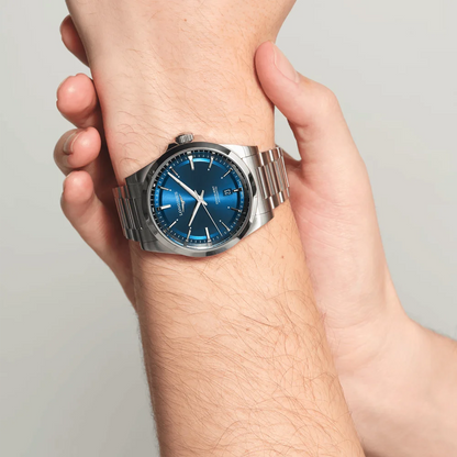 Longines Conquest blau