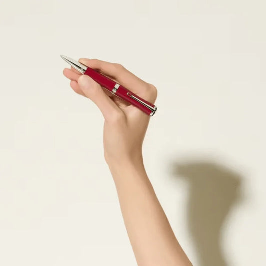 Exklusiver Montblanc Maria Callas Kugelschreiber mit platinierter Blüten Agraffe