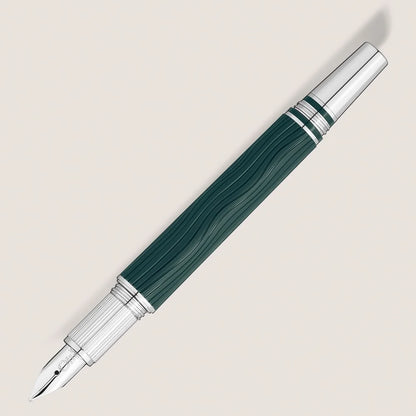 Detailfoto Montblanc StarWalker PolarGreen Füllfederhalter mit dunkelgrünem Edelharz Wellenmuster und platinierter Clipmontur für anspruchsvolle Kundschaft