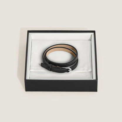 Montblanc Hufeisenarmband mit Emblem und hochwertiger Lederstruktur
