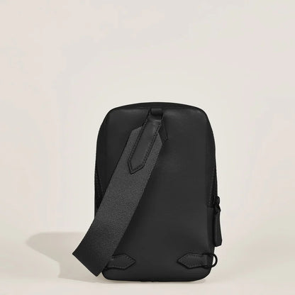 Kleine Montblanc Umhängetasche als exklusives Geschenk aus der Montblanc Boutique Kitzbühel in Tirol
