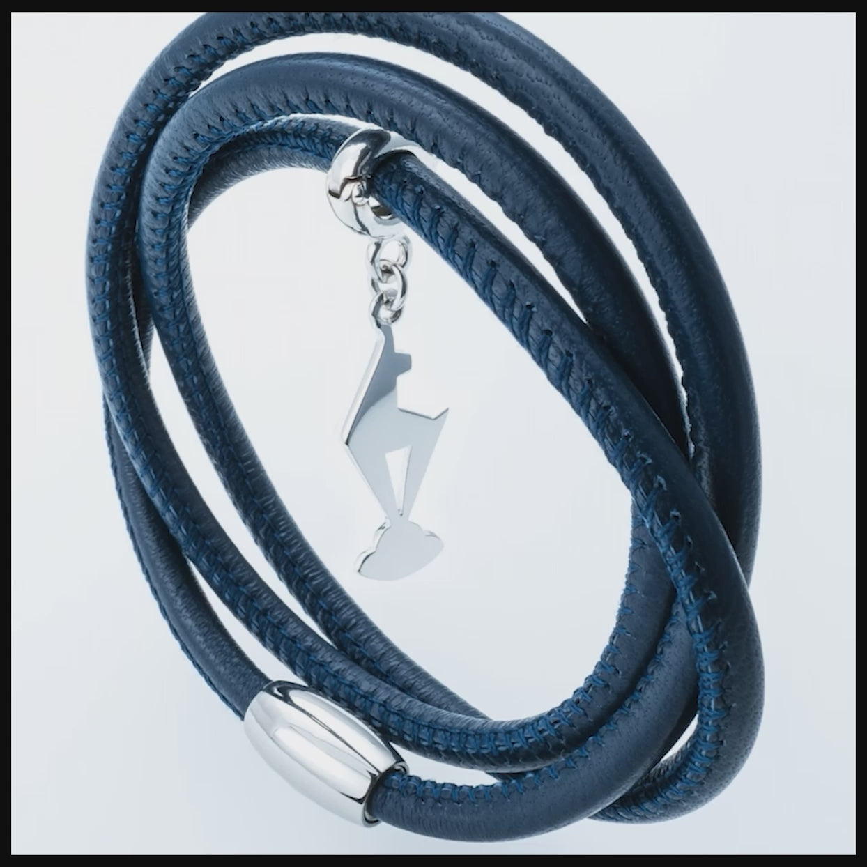 Designer Lederarmband taupe von Juwelier Schroll in Tirol als exklusives Geschenk aus dem Kitzbühel Urlaub