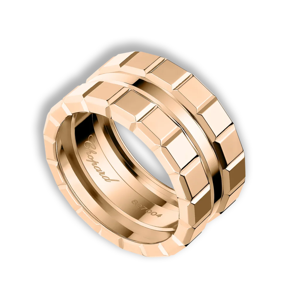 Chopard Ice Cube Luxus-Ring – massiv gearbeitet aus 18 Karat Roségold, ikonisches Schmuckstück der Haute Horlogerie, exklusiv für Kennerinnen und Sammlerinnen, erhältlich bei Juwelier und Goldschmied Schroll in Kitzbühel Tirol.