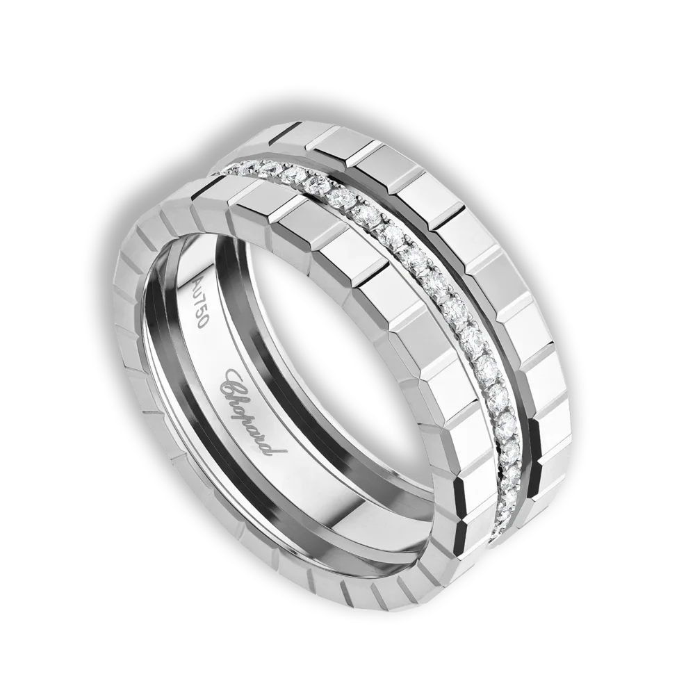 Chopard Ice Cube Diamantring – edler Weißgoldring mit Solitär-Diamant, modernes und zeitloses Design, hochwertige Verarbeitung, erhältlich bei Juwelier und Goldschmied Schroll in Kitzbühel Tirol.