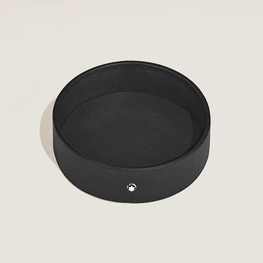 Große runde schwarze Montblanc Schreibtischablage aus Grain Leder auf einem eleganten Schreibtisch