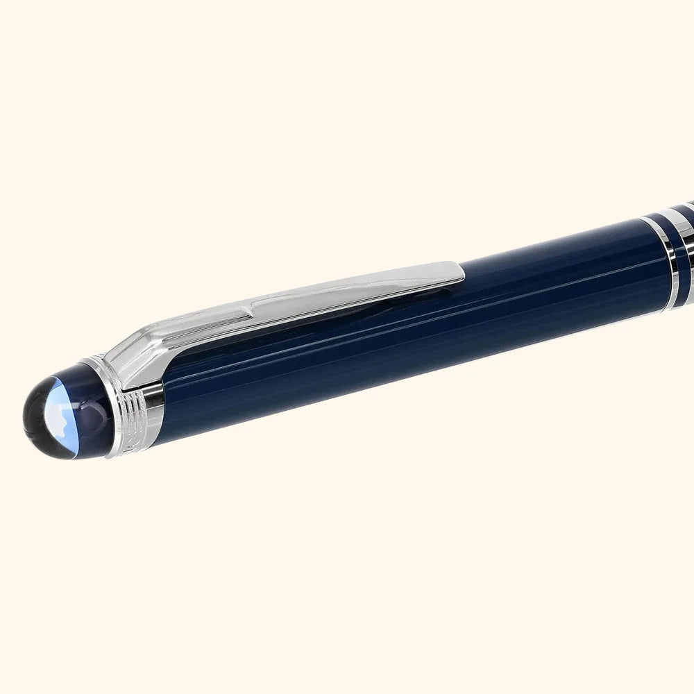 Montblanc StarWalker Blauer Planet Kugelschreiber mit blauem Emblem unter transparenter Kuppel