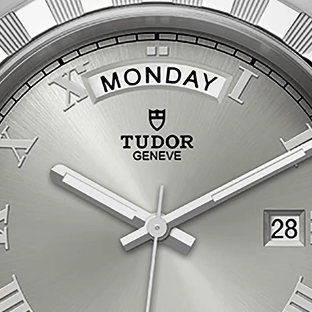 Tudor®  Royal Ziffernblatt Silber Wochentagsanzeige