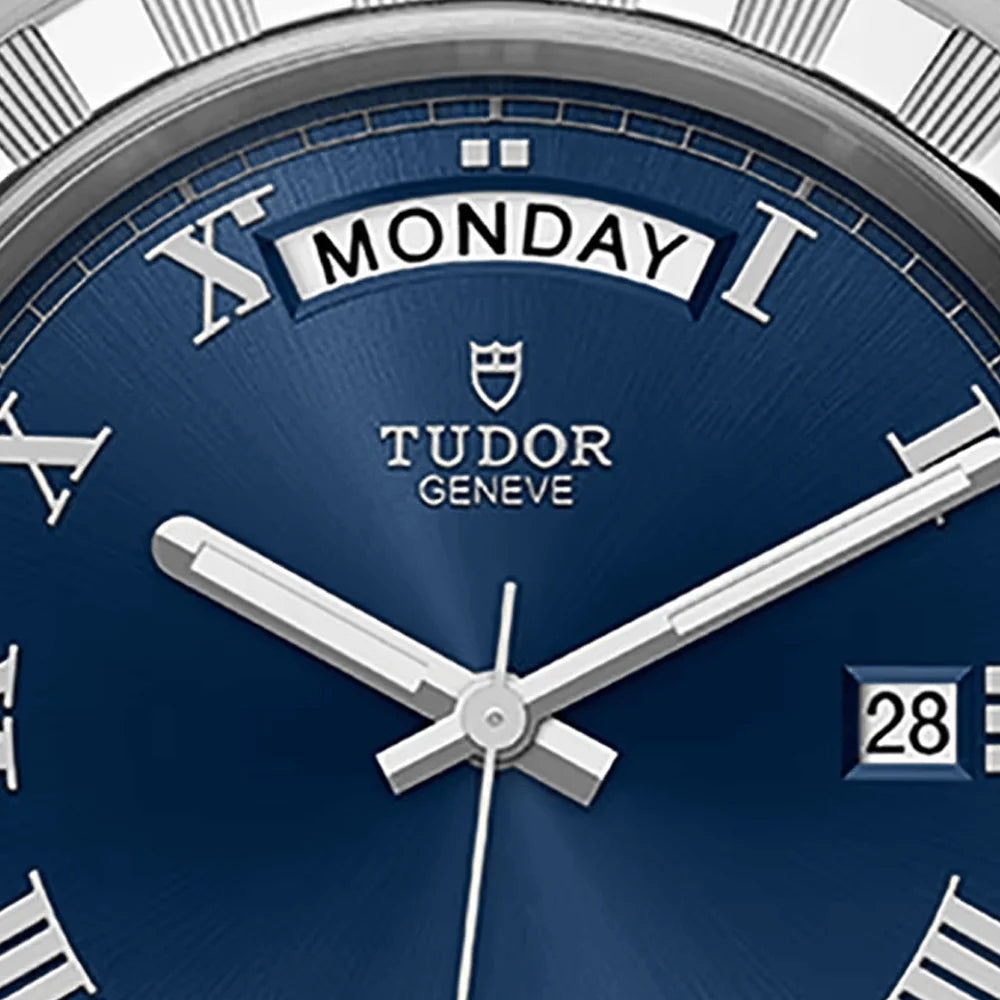 Tudor®  Royal Ziffernblatt blau Wochentagsanzeige